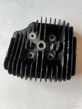3r1-11111-00 Yamaha 3r1111110000 1980 Yz80 Cylinder Head