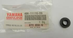 4br-1111g-09 Yamaha 1992-1998 Xj600s Seca Ii Cylinder Head Rubber Mount Nos