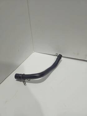 4tr-11166-00-00 Yamaha 01 V-star 650 Xvs Xvs650 Cylinder Head Side Cover Breather Hose And Clamp