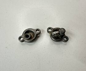 5cu-1131p-00-00 Yamaha Oem 00-23 Yz250 Yz 250 Cylinder Power Vavle Holders Left And Right Covers