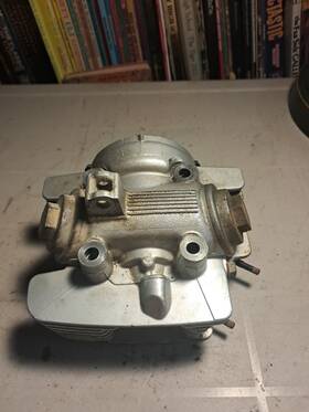5hp1111100 Yamaha Ttr125 Cylinder Head With Cam And Valve Train 00-04