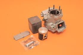 5up-11311-02-00 Yamaha 2005 03-15 Yz250 Yz 250 Engine Cylinder Head Jug Pot Vertex Piston Exhaust Valve