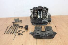 99999-01469-00 Yamaha 1984 Xt250 Cylinder Head With Cams And Valve Train