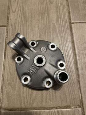 Bf1-11111-00-00 Yamaha 2016-2024 Yz250 Cylinder Head- Pre Owned