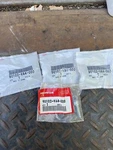 (IB19) Lot Of (4) 90102-VA4-000 Oem Honda Bolt. Fixed Price $14.20.