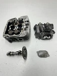 1985 Yamaha Oem Lot Cylinder Head Cap Cam Valve Cover Read Desc. Fixed Price $399.99.