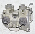 1988 Honda XR600R Engine Cyliner Head Cover Rocker Arms 12311-MN1-670. Fixed Price $208.25.