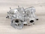 Honda CR250R 2002 Crankcase Left Right Bottom End Motor Engine. Fixed Price $854.05.