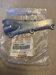 Genuine Kawasaki ZX750 ZX900 Ninja Lh Head Cover 14024-1997 Nos.. Fixed Price $33.63.