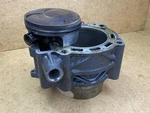 Ktm 690 Duke Smc Enduro 2010-2018 Piston Cylinder Engine 75330038100 75330038000. Fixed Price $280.00.