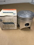 Yamaha Pistons Standard (std) 69.96MM DT250 1977-1978 Nos XX30279. Fixed Price $105.39.